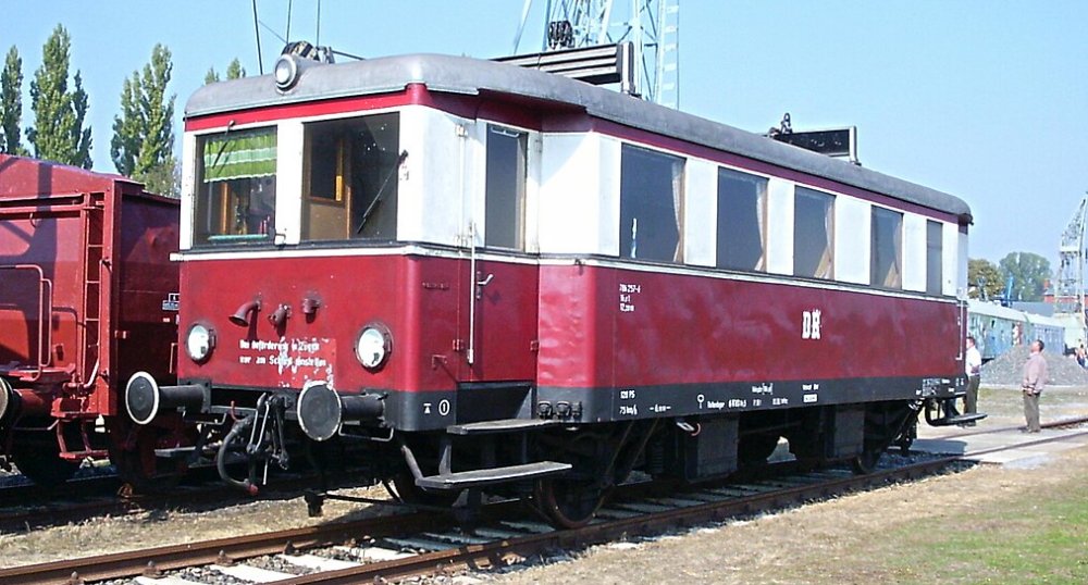 Автомотриса DR VT 135